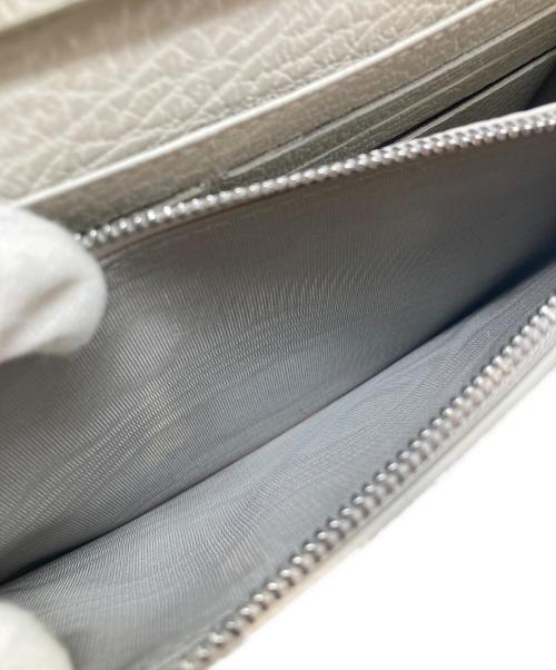 Maison Margiela（メゾンマルジェラ）Maison Margiela (メゾンマルジェラ) 4ステッチ チェーンウォレット SA3UI0008 P4455　SA3UI0008 P4455 ホワイト サイズ:UNIの古着・服飾アイテム