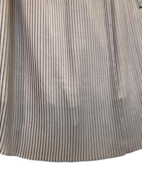 HYKE（ハイク）HYKE (ハイク) SHARK SKIN PLEATED SKIRT シャークスキンプリーツスカート　211-14104 021 ベージュ サイズ:1の古着・服飾アイテム