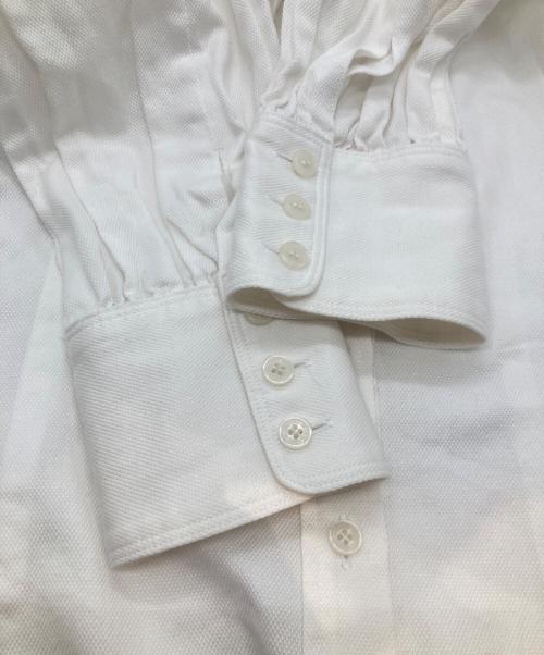 BURBERRY BLUE LABEL（バーバリー ブルー レーベル）BURBERRY BLUE LABEL (バーバリー ブルー レーベル) フリルシャツ ホワイト サイズ:38の古着・服飾アイテム