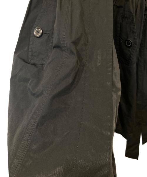 BURBERRY BLUE LABEL（バーバリー ブルー レーベル）BURBERRY BLUE LABEL (バーバリー ブルー レーベル) ノースリーブトレンチ ブラック サイズ:38の古着・服飾アイテム