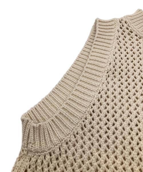 HYKE（ハイク）HYKE (ハイク) CROCHETED CROPPED SWEATER クロシェッド クロップド セーター 231-11312 ベージュ サイズ:1の古着・服飾アイテム