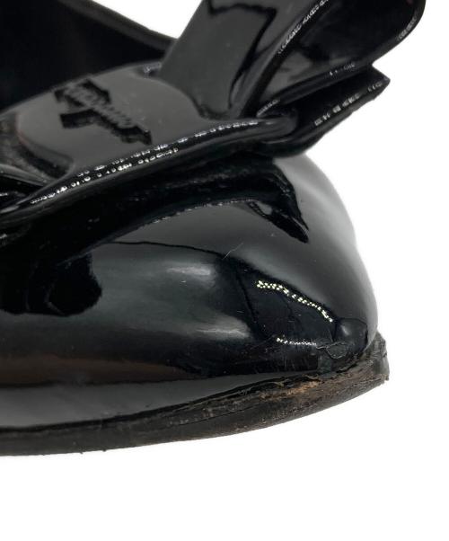Salvatore Ferragamo（サルヴァトーレ フェラガモ）Salvatore Ferragamo (サルヴァトーレ フェラガモ) エナメルリボンパンプス 19824 ブラック サイズ: 6 Dの古着・服飾アイテム