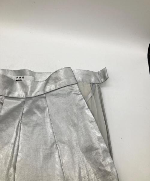 SHE TOKYO（シートーキョー）SHE Tokyo (シートーキョー) ロングスカート シルバー サイズ:36の古着・服飾アイテム