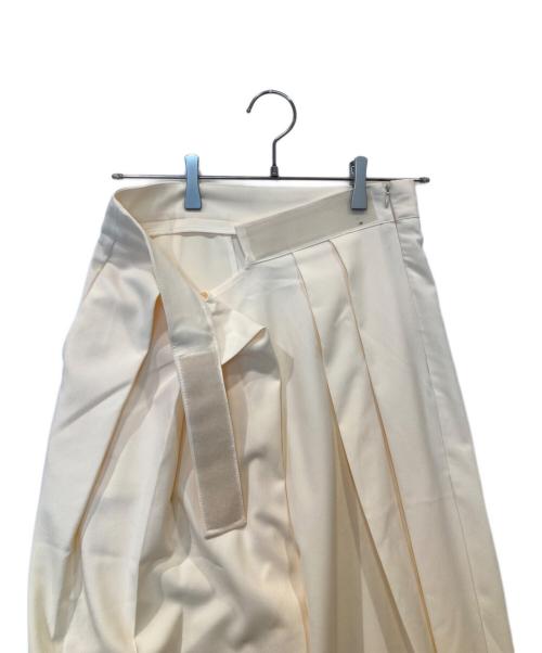 Margaux（マルゴー）Margaux (マルゴー) 2タックＨＷベルクロパンツ オフホワイト サイズ:38 未使用品の古着・服飾アイテム
