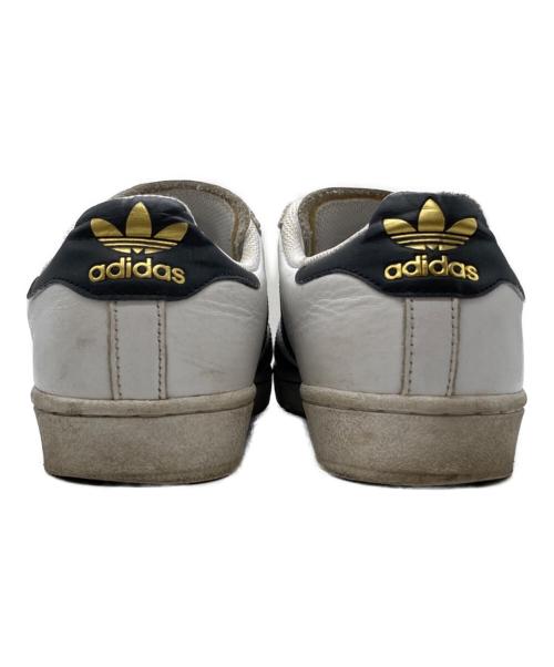 adidas（アディダス）adidas (アディダス) ローカットスニーカー EG6325 ホワイト サイズ:26cmの古着・服飾アイテム
