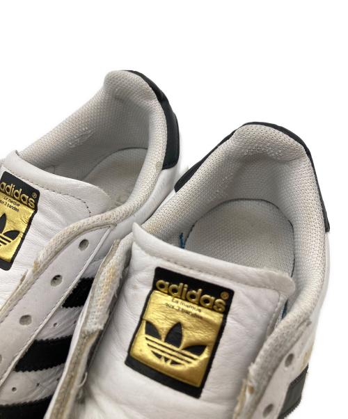adidas（アディダス）adidas (アディダス) ローカットスニーカー EG6325 ホワイト サイズ:26cmの古着・服飾アイテム