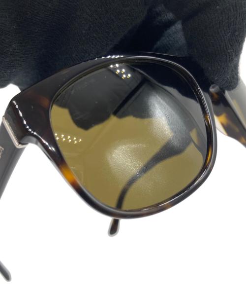 PRADA（プラダ）PRADA (プラダ) サングラス SPR24L-A ダークブラウン サイズ:56□18の古着・服飾アイテム