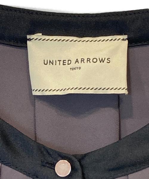 UNITED ARROWS（ユナイテッドアローズ）UNITED ARROWS (ユナイテッドアローズ) バイカラー パイピング ブラウス　1521-699-1348 グレー サイズ:FREEの古着・服飾アイテム