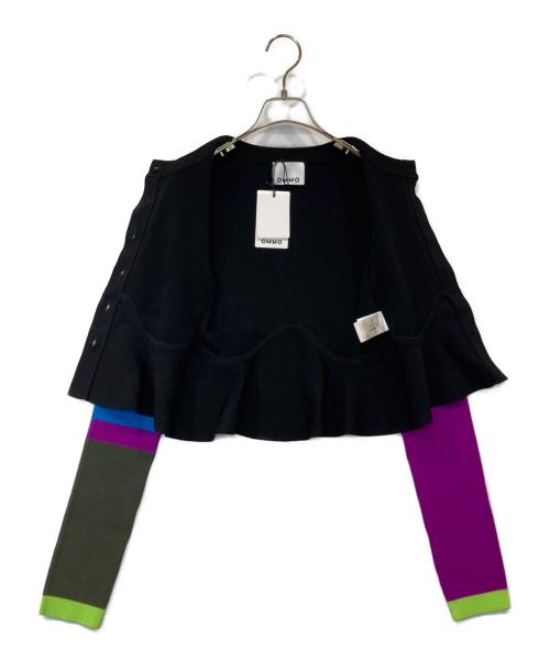 OMMO（オーエムエムオー）OMMO (オーエムエムオー) BLOCKING PEPLUM KT CD ブロッキング ペプラム ニット カーディガン 882540509401 ブラック サイズ:36 未使用品の古着・服飾アイテム
