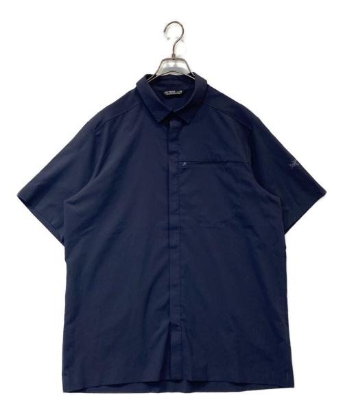 ARC'TERYX（アークテリクス）ARC'TERYX (アークテリクス) SKYLINE SS SHIRT スカイライン ショートスリーブ シャツ X000007436-141798 ネイビー サイズ:Lの古着・服飾アイテム