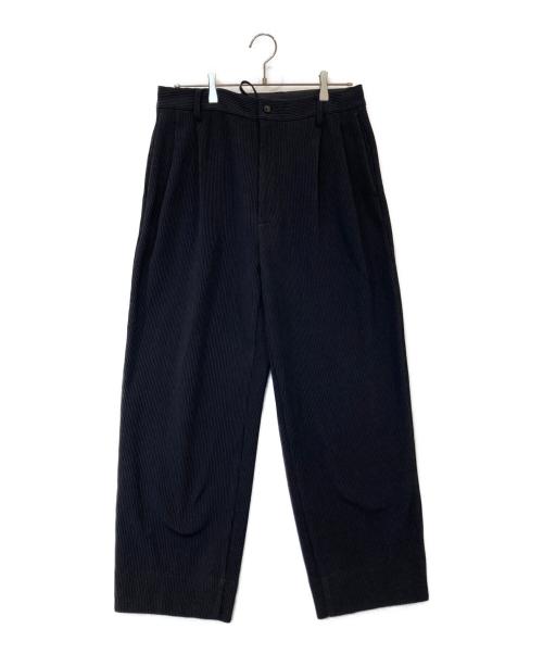 stein（シュタイン）stein (シュタイン) GRADATION PLEATS WIDE TROUSERS グラデーション プリーツ ワイド トラウザーズ ST.439 ブラック サイズ:Sの古着・服飾アイテム