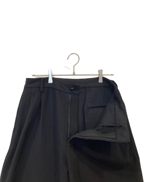 stein（シュタイン）stein (シュタイン) GRADATION PLEATS WIDE TROUSERS グラデーション プリーツ ワイド トラウザーズ ST.439 ブラック サイズ:Sの古着・服飾アイテム