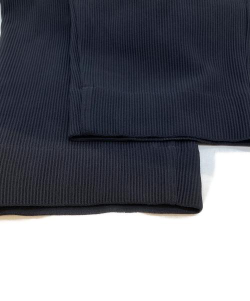 stein（シュタイン）stein (シュタイン) GRADATION PLEATS WIDE TROUSERS グラデーション プリーツ ワイド トラウザーズ ST.439 ブラック サイズ:Sの古着・服飾アイテム