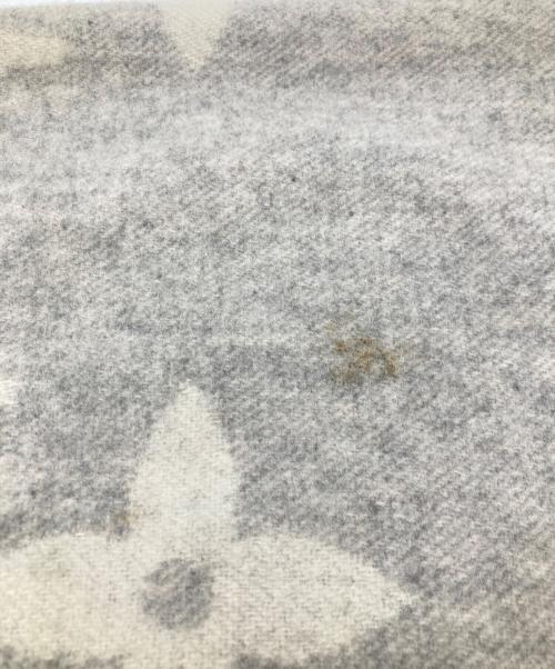 LOUIS VUITTON（ルイ ヴィトン）LOUIS VUITTON (ルイ ヴィトン) カシミヤマフラー M71126 グレーの古着・服飾アイテム