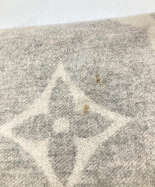LOUIS VUITTON（ルイ ヴィトン）LOUIS VUITTON (ルイ ヴィトン) カシミヤマフラー M71126 グレーの古着・服飾アイテム