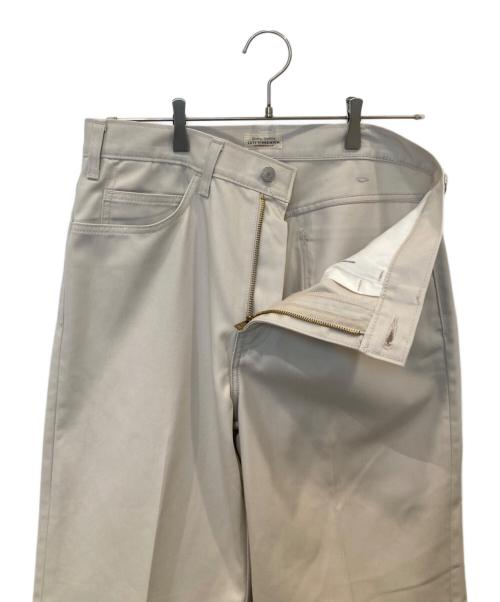 LEVI'S（リーバイス）LEVI'S (リーバイス) スタプレ A3552-0001 ベージュ サイズ:78.5cm (W31)の古着・服飾アイテム