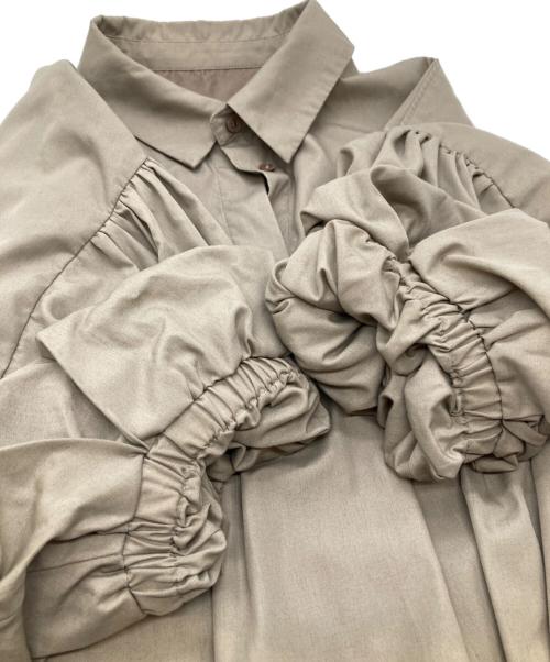 acka（エーシーケーエー）Acka (エーシーケーエー) パフスリーブシャツワンピース Acka259 ベージュ サイズ:1の古着・服飾アイテム