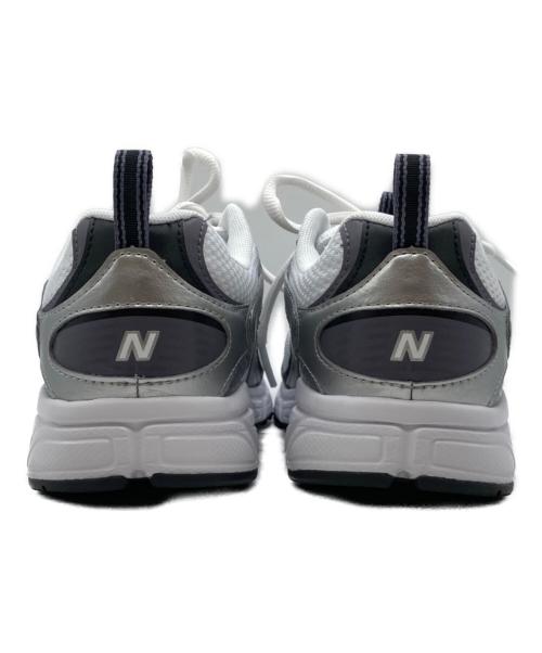 NEW BALANCE（ニューバランス）NEW BALANCE (ニューバランス) スニーカー U4086LR ホワイト サイズ:23.5cmの古着・服飾アイテム