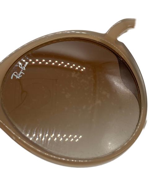 RAY-BAN（レイバン）RAY-BAN (レイバン) サングラス RB2180-F ベージュの古着・服飾アイテム