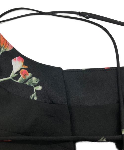 Snidel（スナイデル）Snidel (スナイデル) ボタニカルパターンキャミワンピース　SWFO261146 ブラックの古着・服飾アイテム