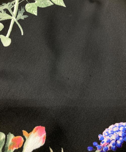 Snidel（スナイデル）Snidel (スナイデル) ボタニカルパターンキャミワンピース　SWFO261146 ブラックの古着・服飾アイテム