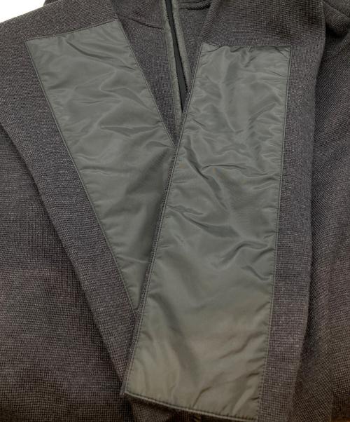 PRADA SPORTS（プラダスポーツ）PRADA SPORTS (プラダスポーツ) 袖ナイロン切替ウールドライバーズニット SMC382 S112 ブラック サイズ:50の古着・服飾アイテム