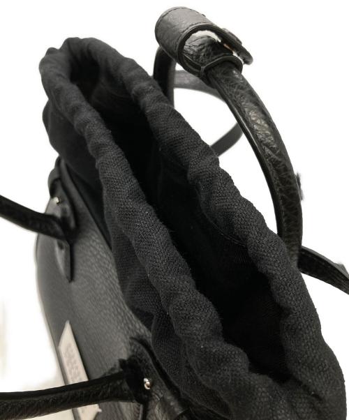 Maison Margiela（メゾンマルジェラ）Maison Margiela (メゾンマルジェラ) 5AC ドローストリングバッグ SB3WD0005 P4348 ブラックの古着・服飾アイテム