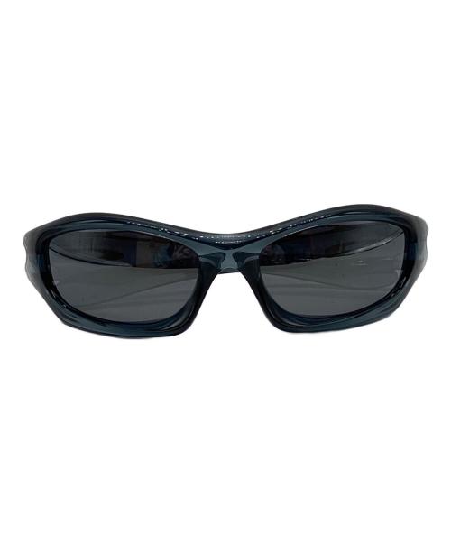 OAKLEY（オークリー）OAKLEY (オークリー) MONSTER DOG サングラス　05-012 グレー サイズ:55□20の古着・服飾アイテム
