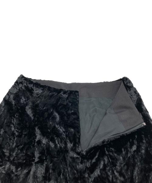 YLEVE（イレーヴ）YLEVE (イレーヴ) CRUSH VELVET SK クラッシュ ベルベット スカート ブラックの古着・服飾アイテム