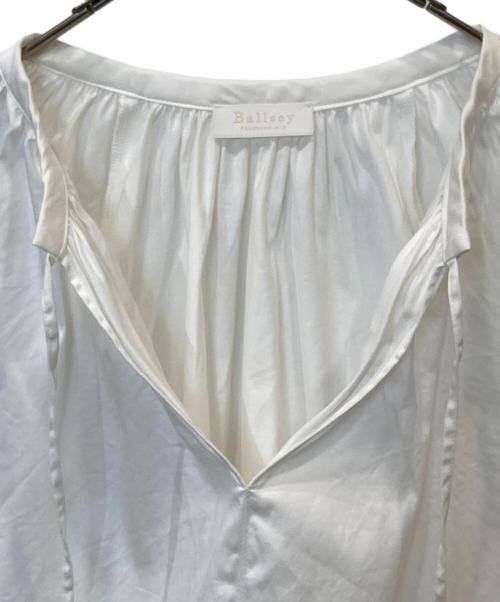 BALLSEY（ボールジィ）BALLSEY (ボールジィ) ハイカウントサテン ボリュームスリーブブラウス ホワイト サイズ:36の古着・服飾アイテム
