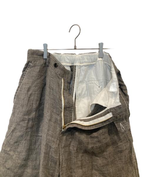 CAHLUMN（カウラム）CAHLUMN (カウラム) French Linen Tweed 1 Tuck Trousers フレンチ リネン ツイード ワンタック トラウザーズ 1043390900064 グレー サイズ:Lの古着・服飾アイテム