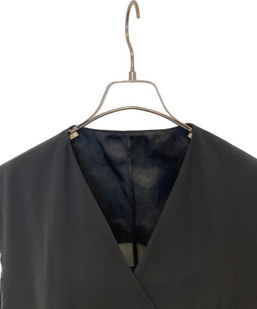 ANDRESD（アンドレスド）ANDRESD (アンドレスド) back sheer gilet set up dress バック シアー ジレ セットアップ ドレス 2383-50104 ブラック サイズ:S 未使用品の古着・服飾アイテム