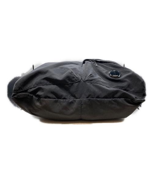 C.P COMPANY（シーピーカンパニー）C.P COMPANY (シーピーカンパニー) レンズワッペン トートバッグ ラージ 18CMAC219A 005269G ブラックの古着・服飾アイテム