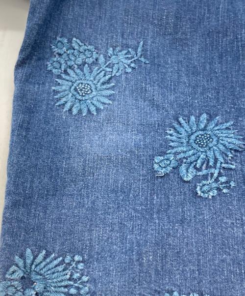 45rpm（45アールピーエム）45rpm (45アールピーエム) 花刺繍 サブリナ ストレッチデニム パンツ 7016067 インディゴ サイズ:3の古着・服飾アイテム