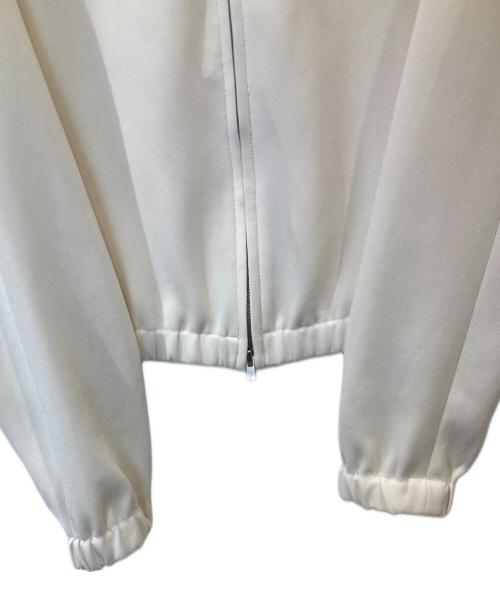 theory（セオリー）theory (セオリー) CLEAN BOMBERノーカラーブルゾン　01-9304100 ベージュの古着・服飾アイテム