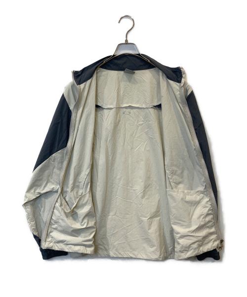 OAKLEY（オークリー）OAKLEY (オークリー) RADIANT SUPPLE JKT 11.0　FOA500935 ライトグレー サイズ:Lの古着・服飾アイテム