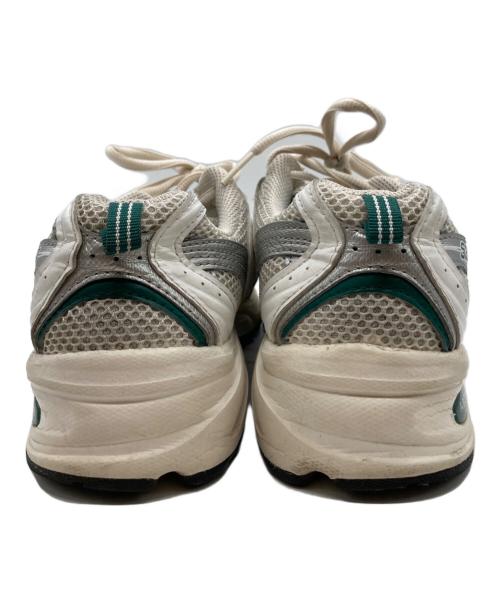 NEW BALANCE（ニューバランス）NEW BALANCE (ニューバランス) ローカットスニーカ MR530SX ホワイト×グリーン サイズ:23cmの古着・服飾アイテム