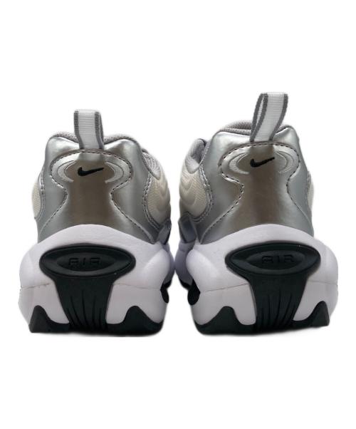NIKE（ナイキ）NIKE (ナイキ) AIRMAX PORTAL　HM0256-001 グレー サイズ:24cm 未使用品の古着・服飾アイテム