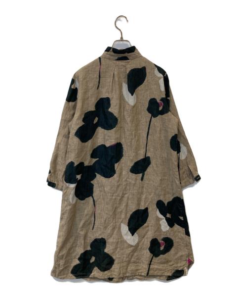 Pal'las Palace（パラスパレス）PAL'LAS PALACE (パラスパレス) 花柄リネンスタンドカラーシャツワンピース ベージュ サイズ:3の古着・服飾アイテム