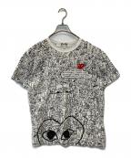 PLAY COMME des GARCONSプレイコムデギャルソン）の古着「総柄プリントTシャツ　AZ-T156」｜ホワイト×ブラック