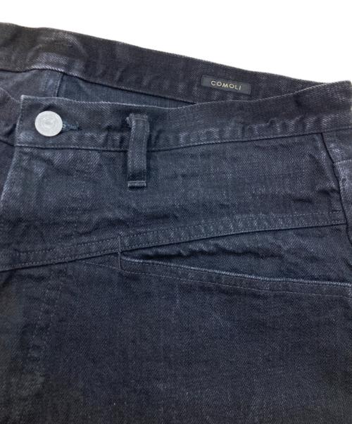 COMOLI（コモリ）COMOLI (コモリ) ブラックデニム テーパードパンツ　C03-03005 ブラック サイズ:2の古着・服飾アイテム