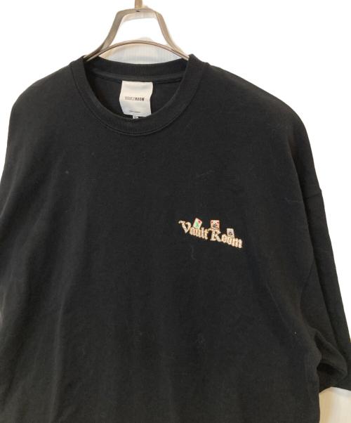 VAULTROOM（ボルトルーム）VAULTROOM (ボルトルーム) FINAL FANTASY XIV GOLD SAUCER TEE ファイナルファンタジーXIV ゴールドソーサー Tシャツ ブラック サイズ:XLの古着・服飾アイテム