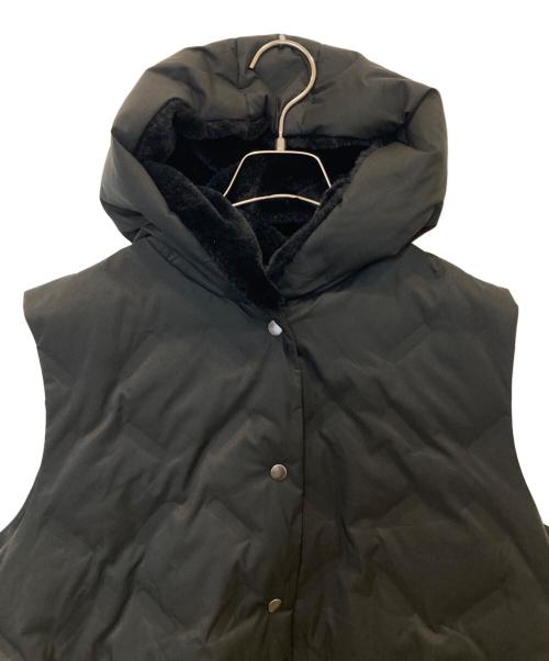 Gabardine K.T（ギャバシンケーティー）Gabardine K.T (ギャバシンケーティー) フーデッド ダウンジレ　72-05VM01 ブラック サイズ:9の古着・服飾アイテム