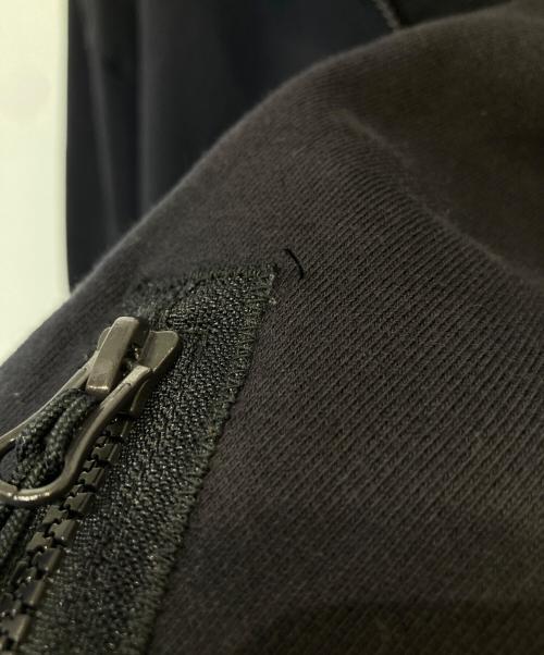 C.P COMPANY（シーピーカンパニー）C.P COMPANY (シーピーカンパニー) DIAGONAL RAISED FLEECE GOGGLE SWEATSHIRT ダイアゴナル・レイズド・フリース・ゴーグル・スウェットシャツ RCCMSS715A ネイビー サイズ:Lの古着・服飾アイテム