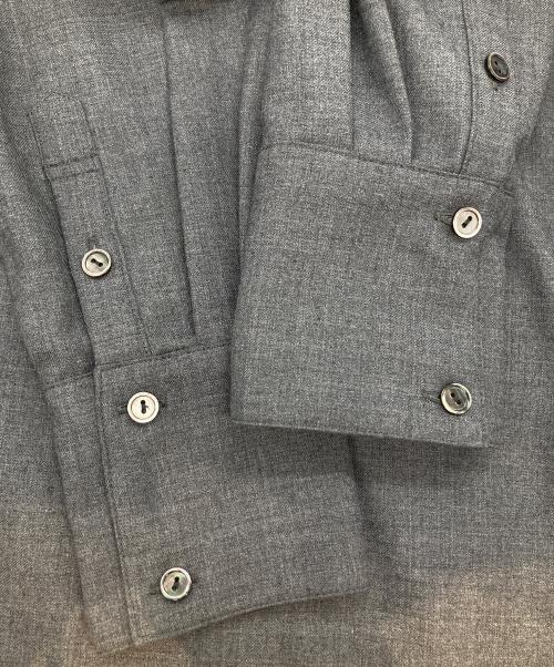23区（ニジュウサンク）23区 (ニジュウサンク) ウールストレッチツイルピンタックワンピース OPWONW6512 グレー サイズ:38の古着・服飾アイテム