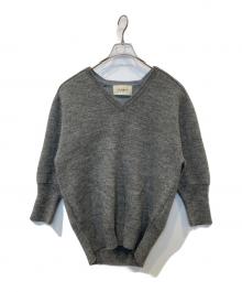 JUN MIKAMI（ジュン ミカミ）の古着「Vネックウールニット 22AW-16-N」｜グレー