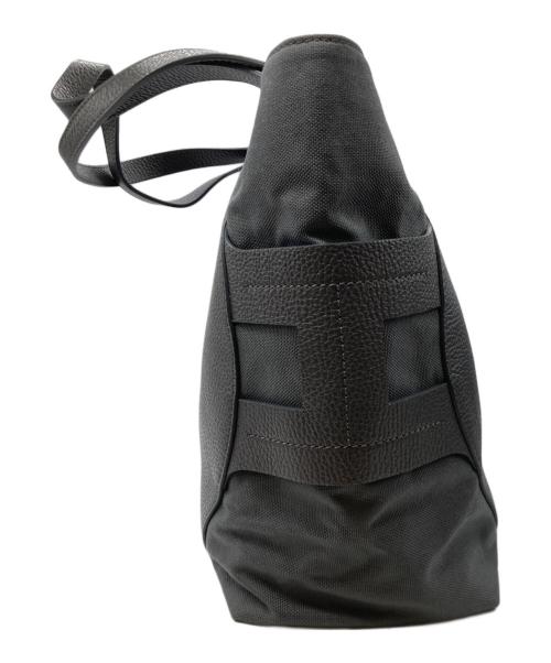 IACUCCI（イアクッチ）IACUCCI (イアクッチ) レザートートバッグ グリーンの古着・服飾アイテム