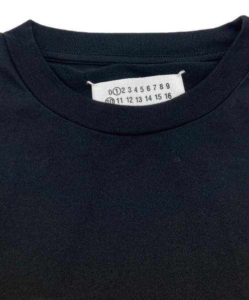 Maison Margiela（メゾンマルジェラ）Maison Margiela (メゾンマルジェラ) ナンバリングロゴTシャツ S51GC0516 S22816 ブラック サイズ:Lの古着・服飾アイテム