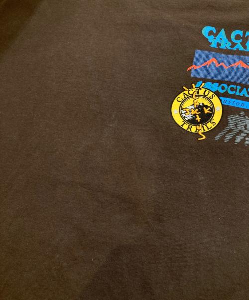 Travis Scott（トラヴィススコット）TRAVIS SCOTT (トラヴィススコット) プリントTシャツ ブラウン サイズ:Mの古着・服飾アイテム