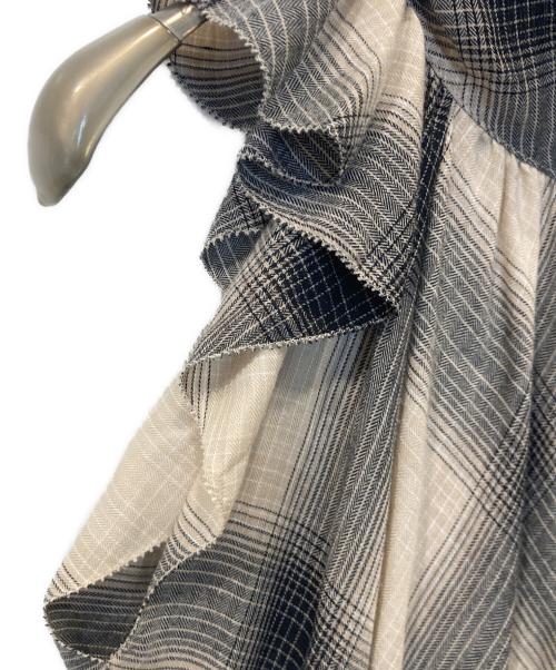 Snidel（スナイデル）Snidel (スナイデル) フリルスリーブチェックワンピース　SWFO264009 ベージュの古着・服飾アイテム